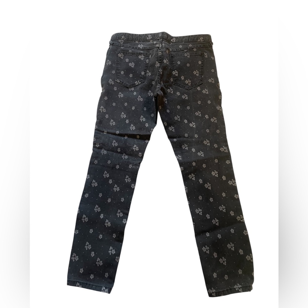 Free People Cool girl Chic Black Skinny Jeans with white Floral Flair, size 30 - Picture 2 of 8